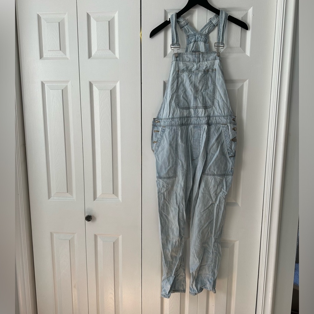 Gap overalls